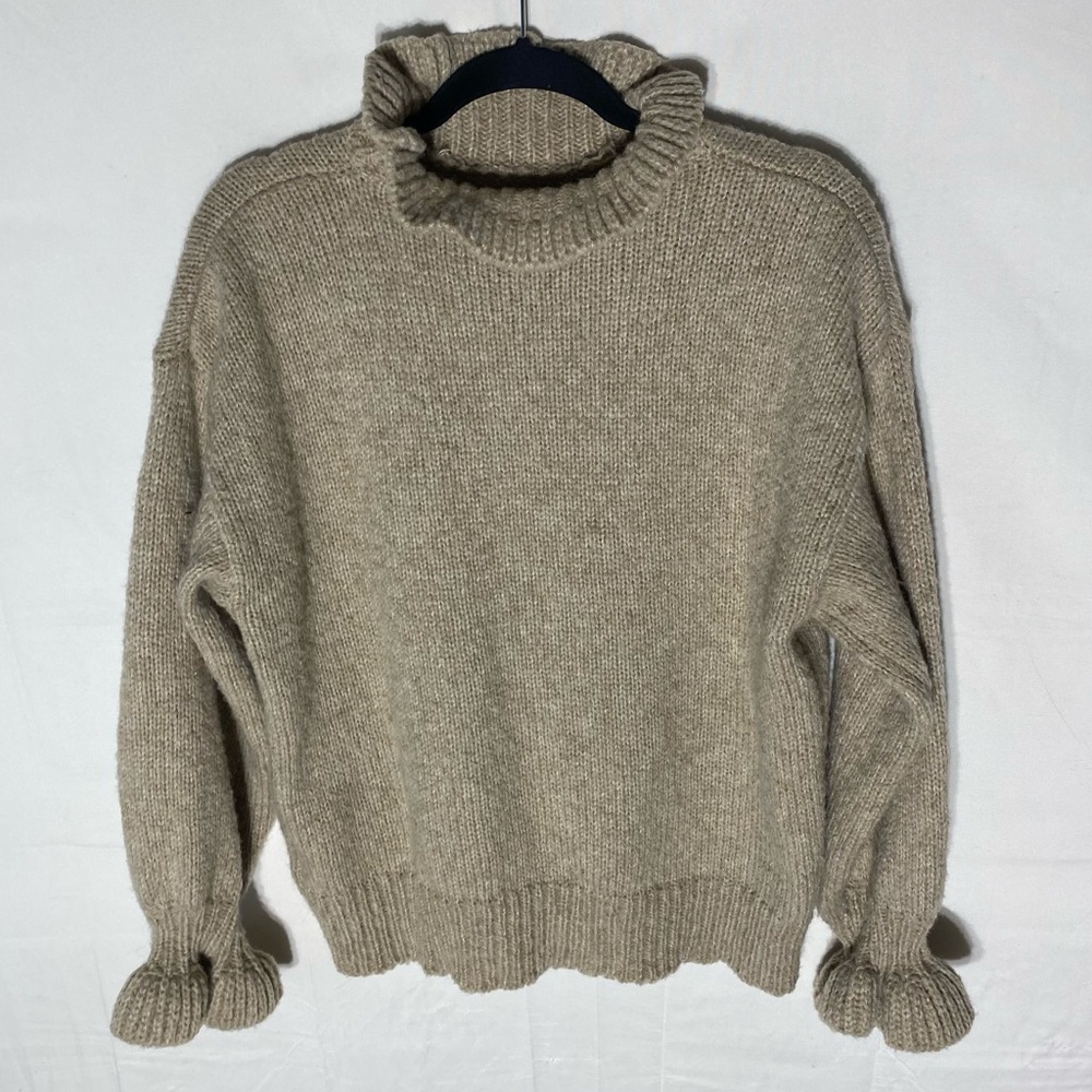 5/$25 Shein Beige Ruffle Hem Ruffle Neck Turtleneck Sweater M